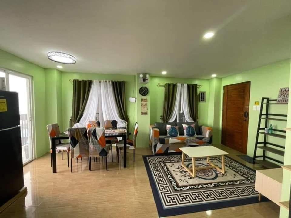 Mountain And Sunsetview Baguio Residences Baguio City Oda fotoğraf