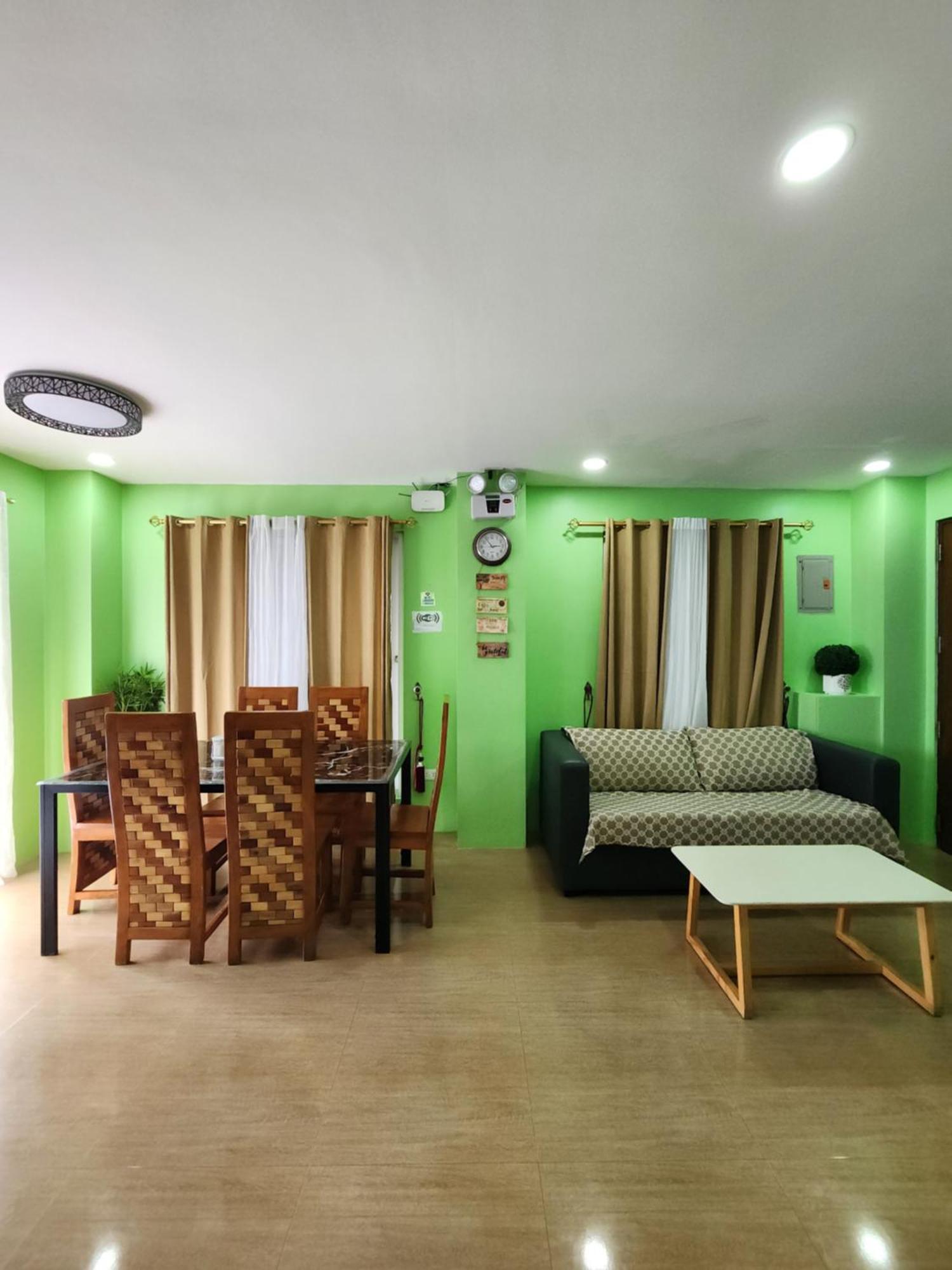 Mountain And Sunsetview Baguio Residences Baguio City Oda fotoğraf
