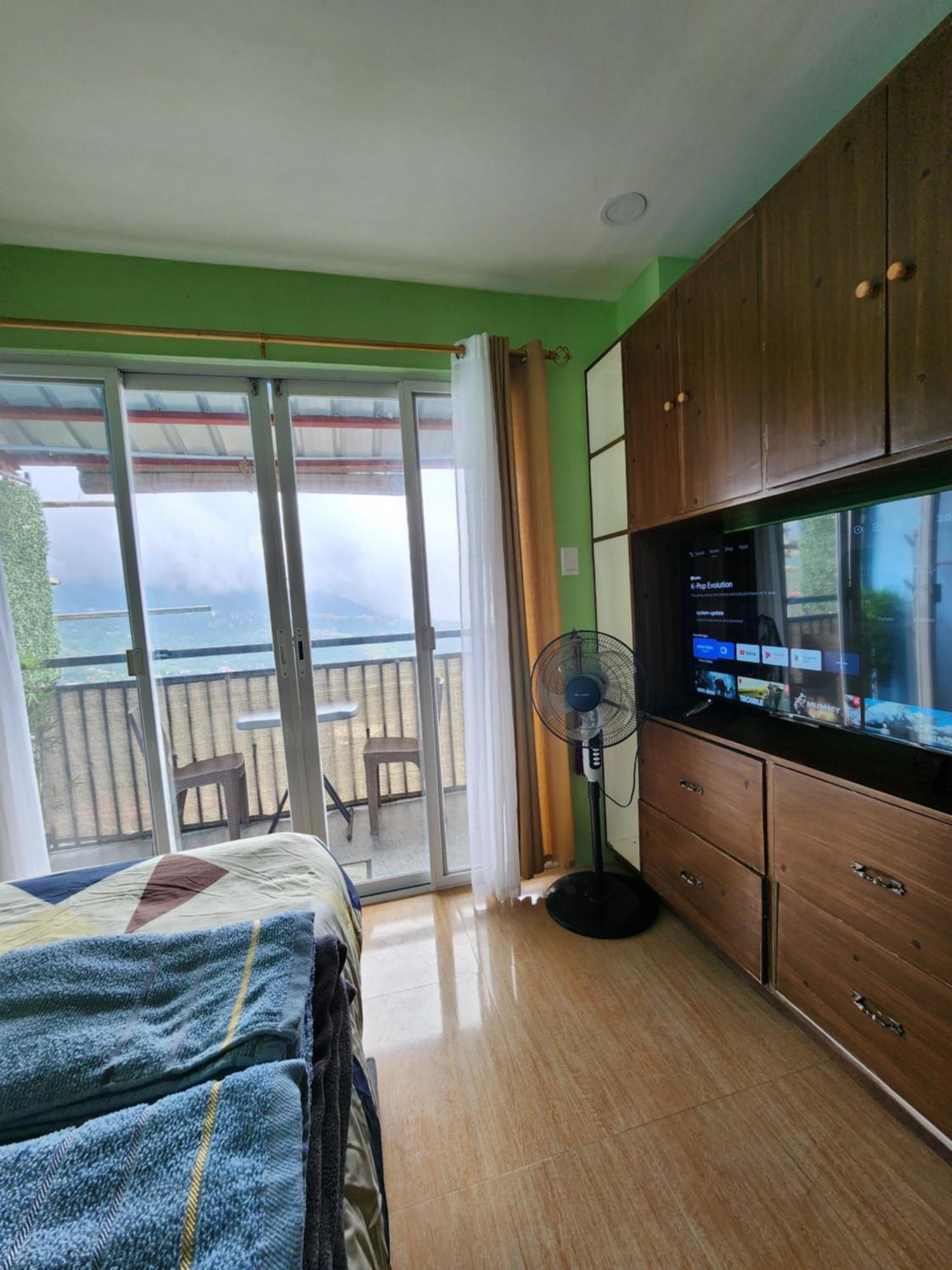 Mountain And Sunsetview Baguio Residences Baguio City Oda fotoğraf